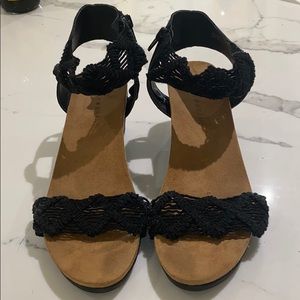 Super cute WEDGES perfect for any occasion